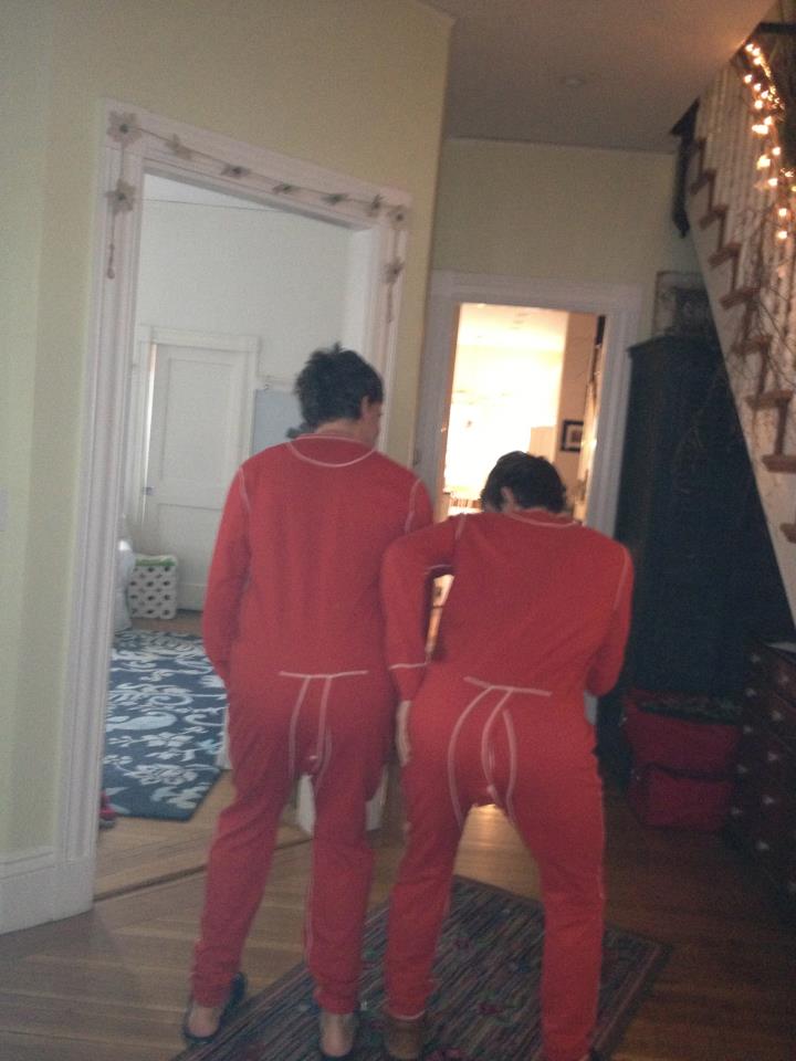 550540_10151601165694129_688374999_n