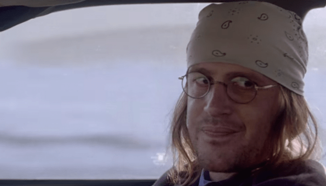 4697488_jason-segel-transforms-into-david-foster_b08ecb59_m