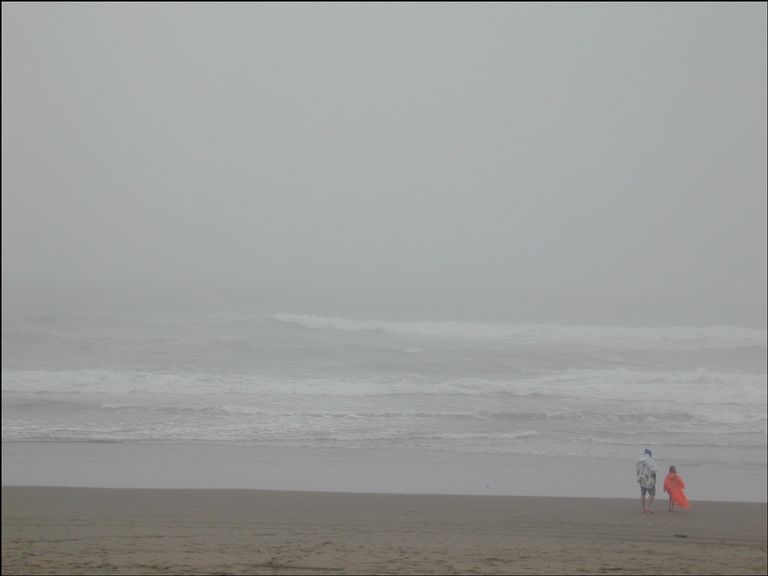 sf-beach-in-rain-2