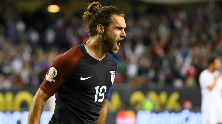 graham-zusi-usa-copa-america-06072016_1kullkasvfsr019olkvup1j2xm