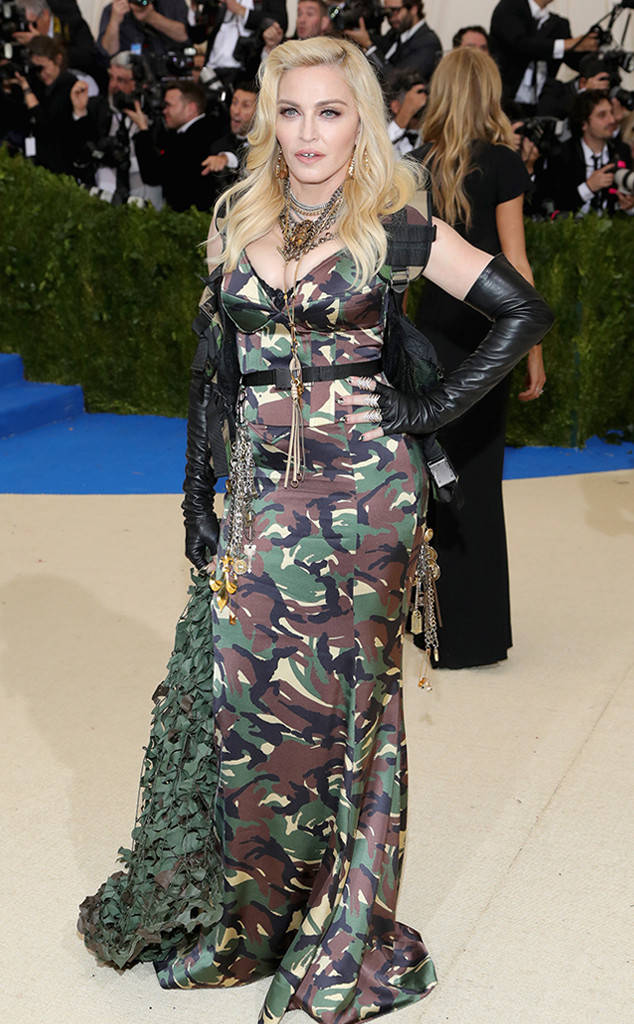 rs_634x1024-170501175320-634-met-gala-2017-arrivals-madonna
