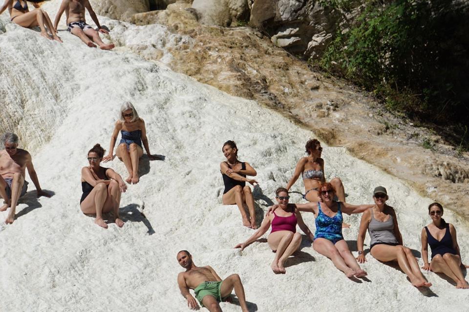 35519880_10212784417345875_4942222904776458240_n-1