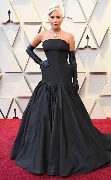 rs_634x1024-190224164214-634-2019-oscar-academy-awards-red-carpet-fashions-lady-gaga